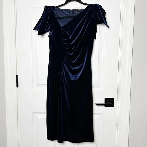 DAVID‎ MEISTER Size 2 Navy Blue Velvet Cocktail Dress Ruched Tie Shoulder - Picture 1 of 7